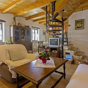 Galant In Prkačini Ferienhaus Žminj